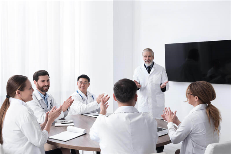 Performance Improvement in the U.S. Healthcare Sector